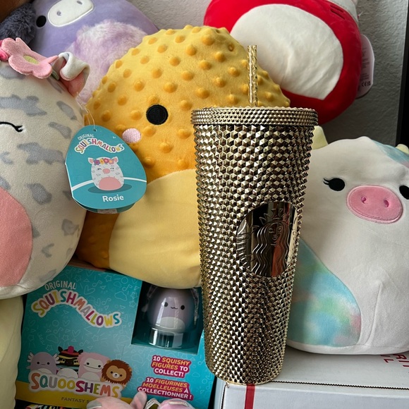 New 2022 GOLD Studded Starbucks Tumbler. - Picture 9 of 12
